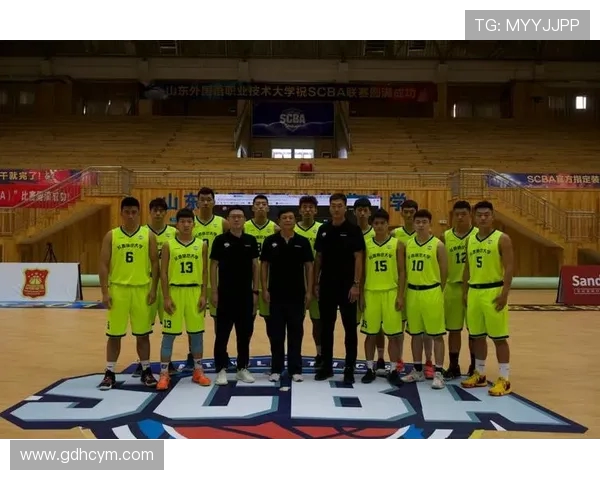 杭州篮球队与广州篮球队赛后分析力量对比与战术探讨 杭州篮球队与广州篮球队赛后分析力量对比与战术探讨