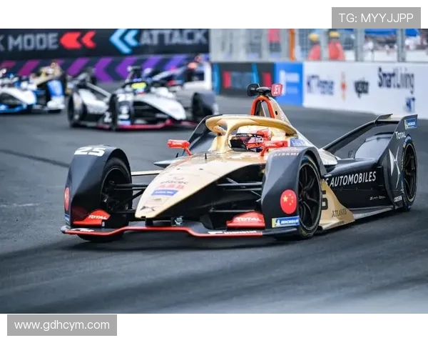 深圳滑板队实力解析:年轻力量与技术创新的完美结合 深圳滑板队实力解析:年轻力量与技术创新的完美结合