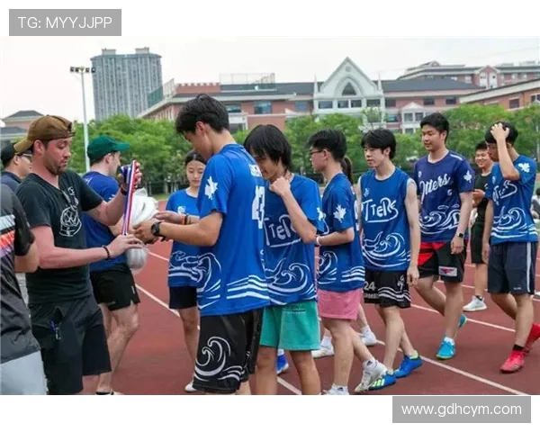 深圳飞盘队与杭州飞盘队速度对决赛后分析与战术总结 深圳飞盘队与杭州飞盘队速度对决赛后分析与战术总结