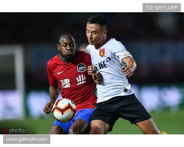 西安滑板队战术分析：防守与反击的优劣势探讨