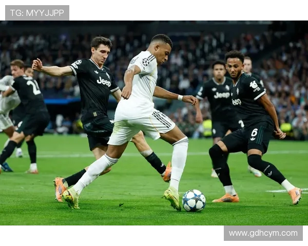 2018年欧冠经典对决尤文图斯与皇家马德里的巅峰之战回顾