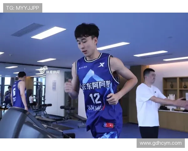 任骏飞领衔球队奋勇拼搏展现篮球精神成就辉煌赛季新篇章