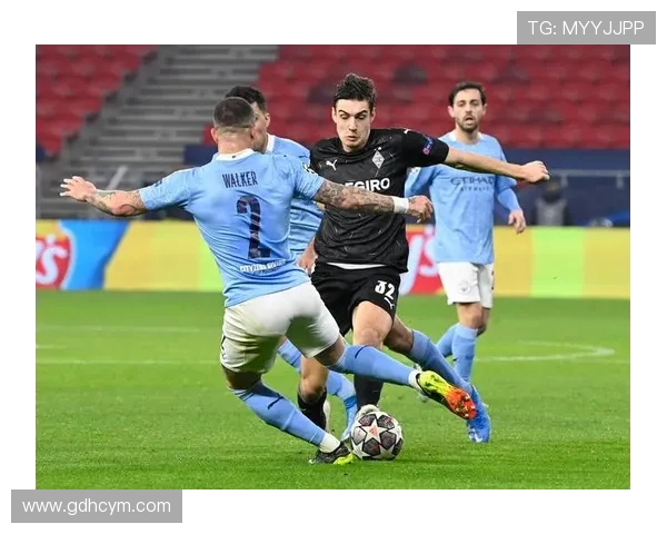 曼城与门兴激战正酣赛场比分揭晓引发热议