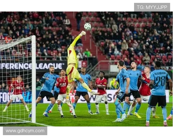 阿尔克马尔主场迎战海伦芬期待精彩对决与胜利的较量