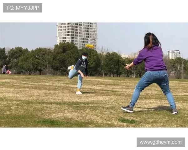武汉飞盘队在世界滑板锦标赛中的逆袭之路与精彩瞬间揭秘